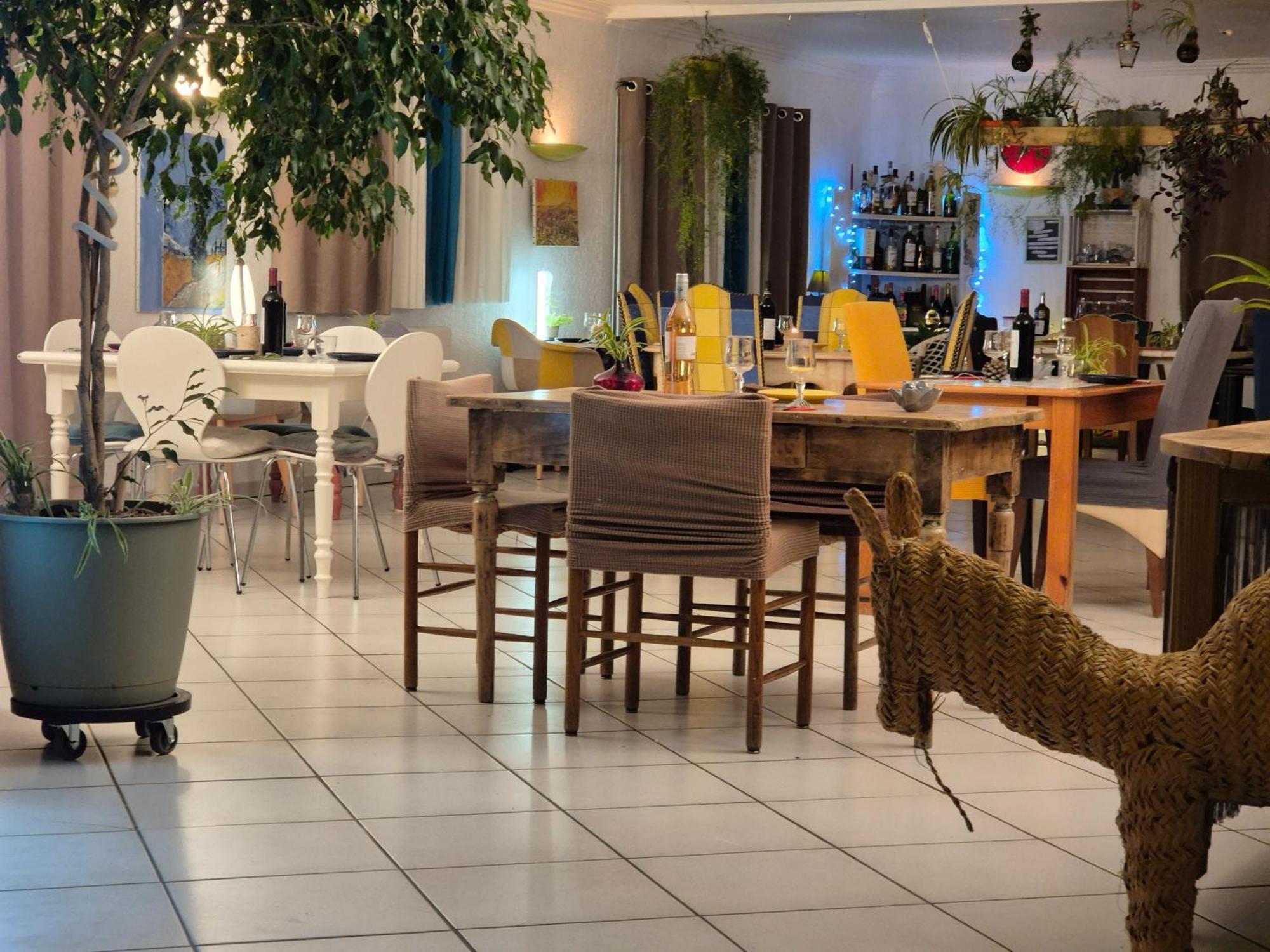 Bel Hotel Restaurant La Gentilhommiere Trèbes Exteriér fotografie
